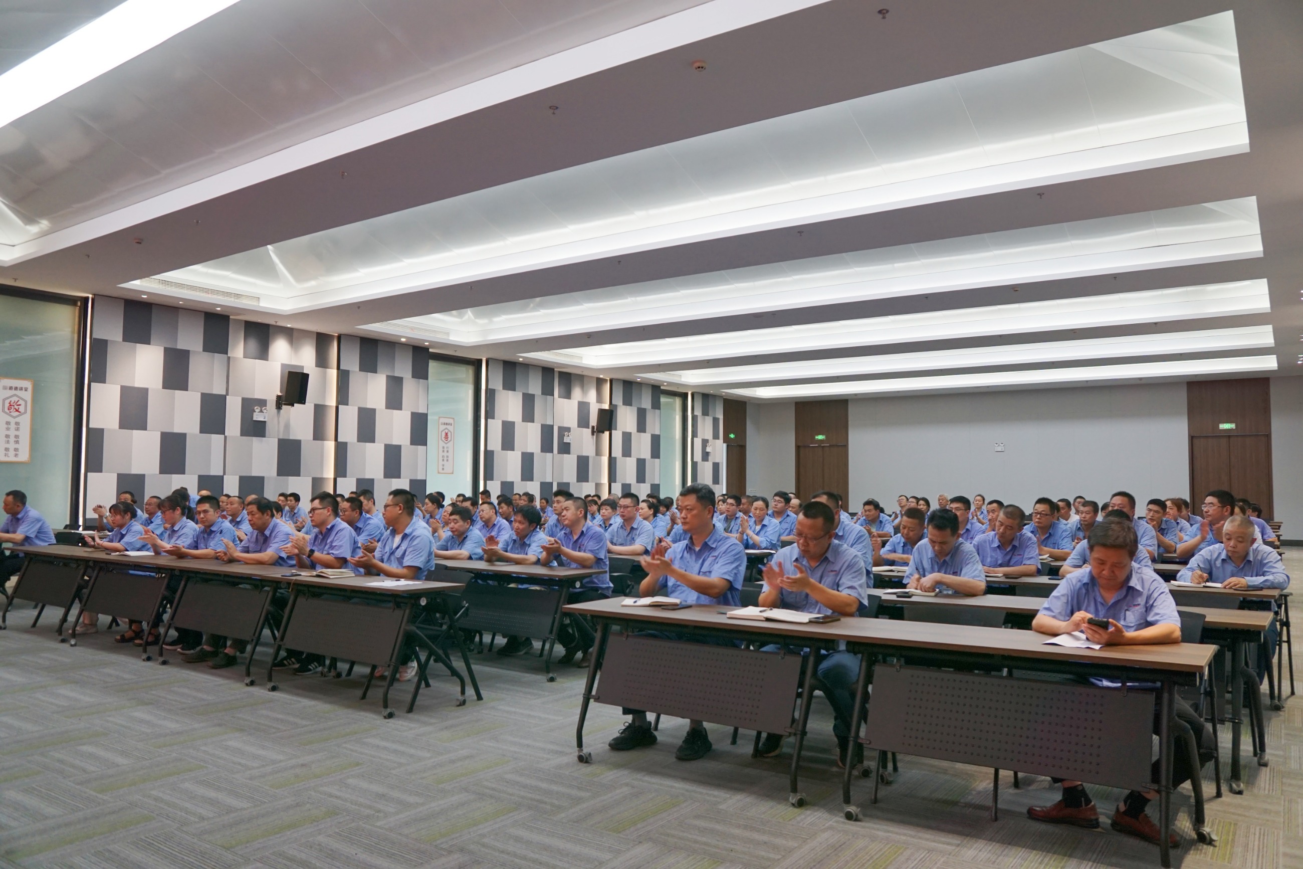 江蘇泰隆減速機股份有限公司 江蘇泰隆減速機股份有限公司